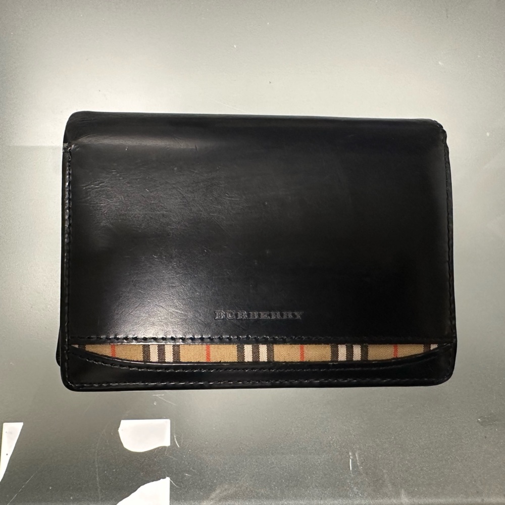 Burberry Nova Check Flip open wallet